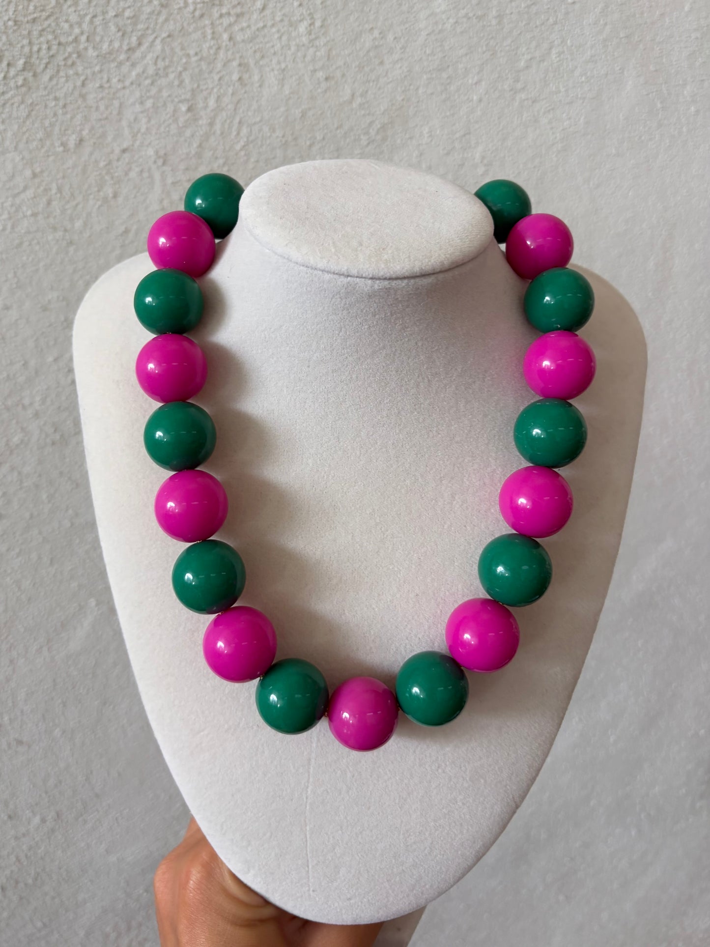The Jensen Necklace- Alternating Pink and Green