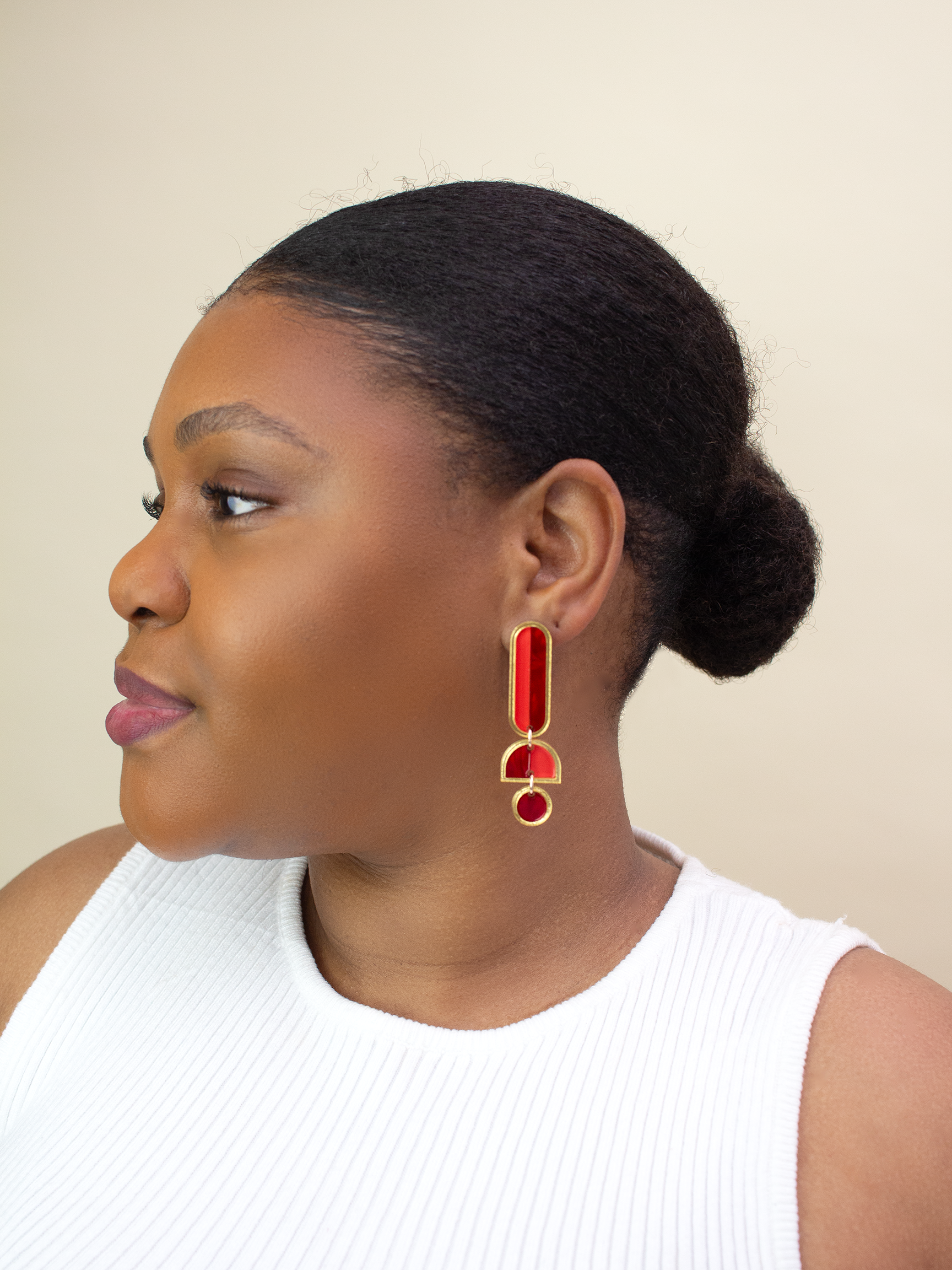 Lanie - Red Dangle Earrings