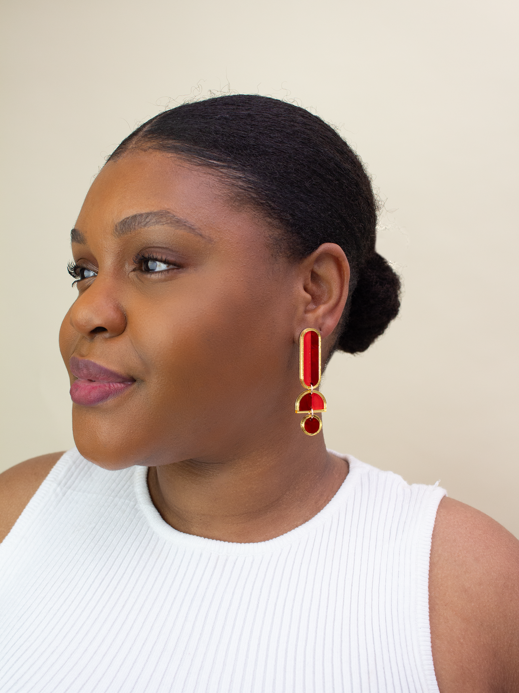 Lanie - Red Dangle Earrings