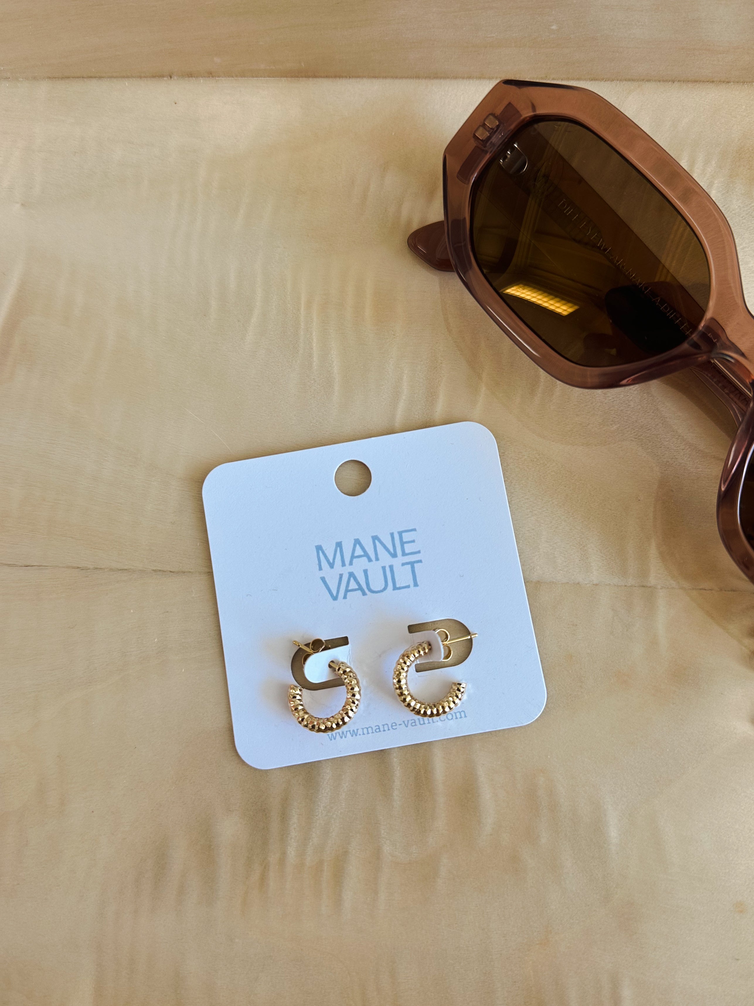 Lizzie Gold Hoops
