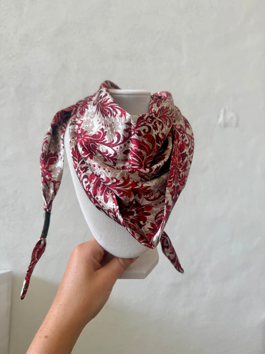 Triangle Silky scarf- Red