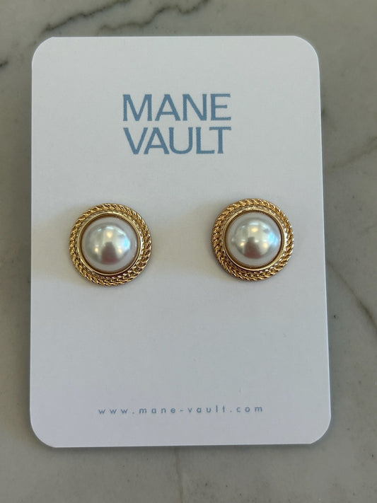 Dome Pearl Earrings