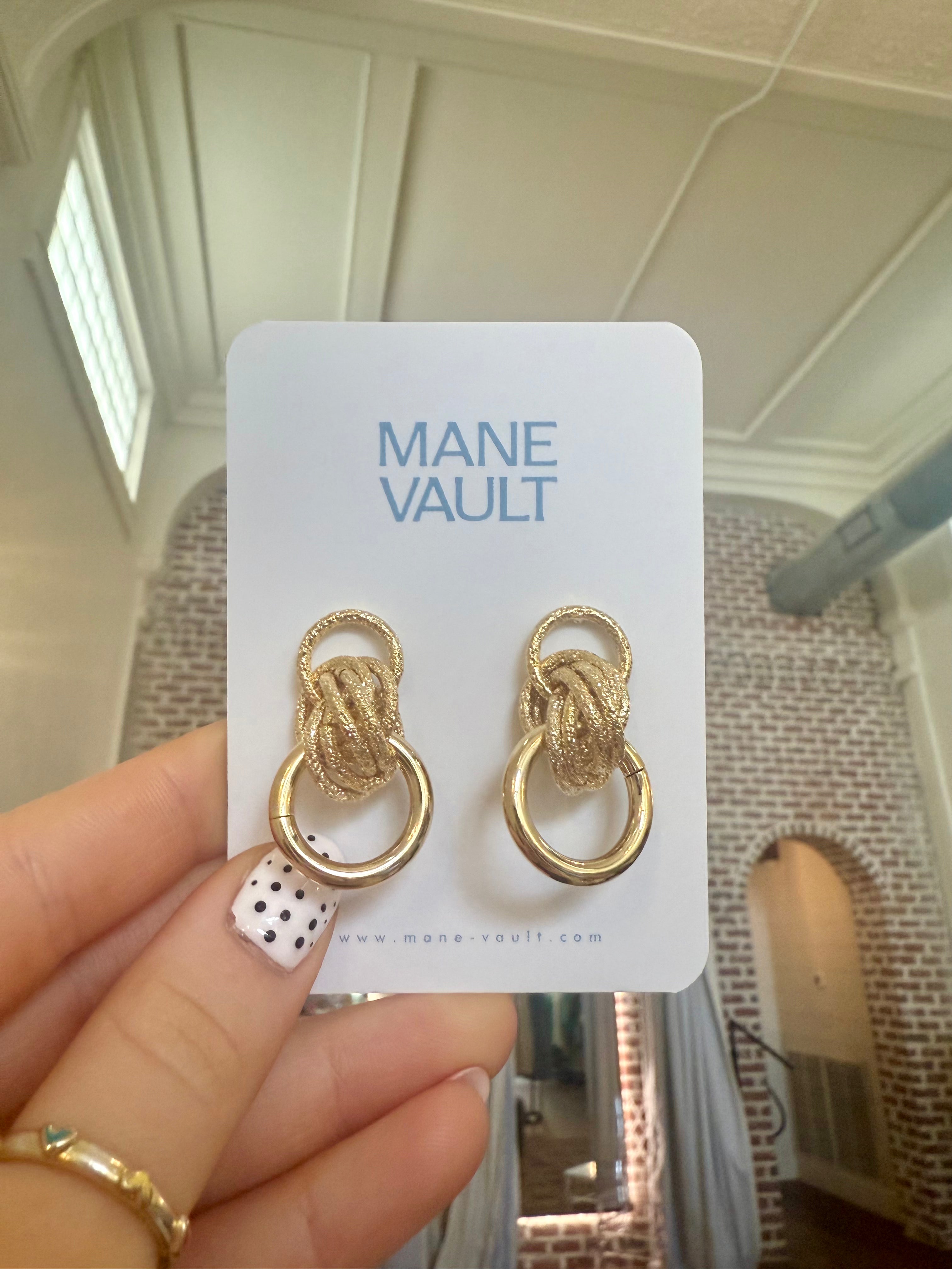 Knot & circle link Gold Dipped earrings