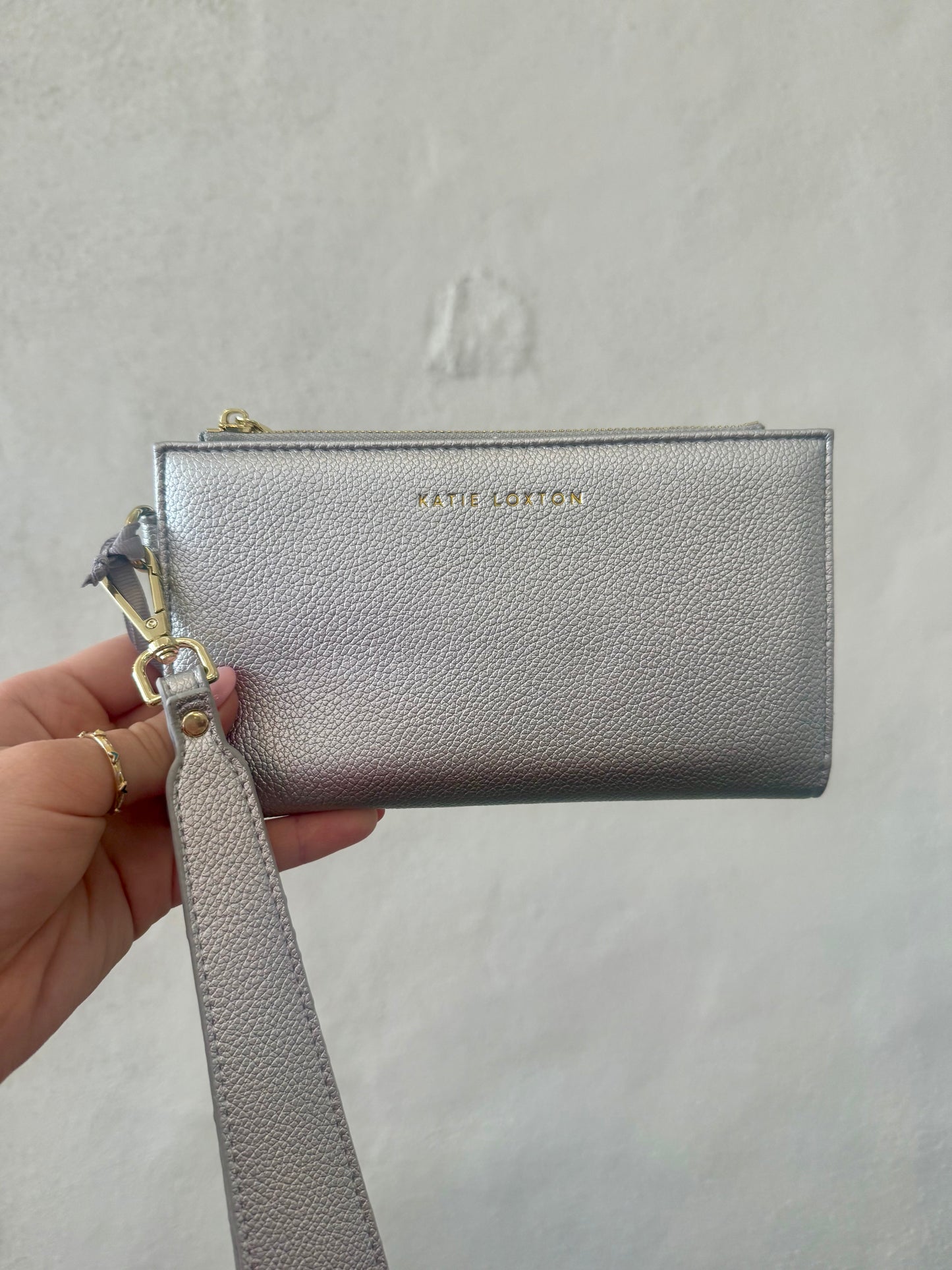 Zana Wristlet Purse- Silver