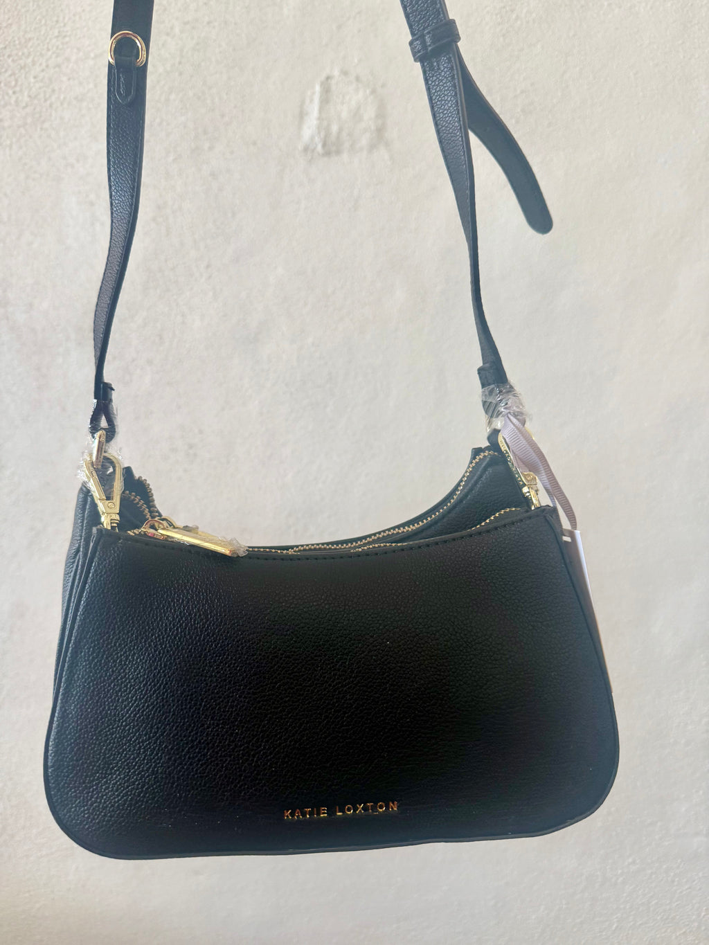 Aria Scoop Crossbody Bag- Black