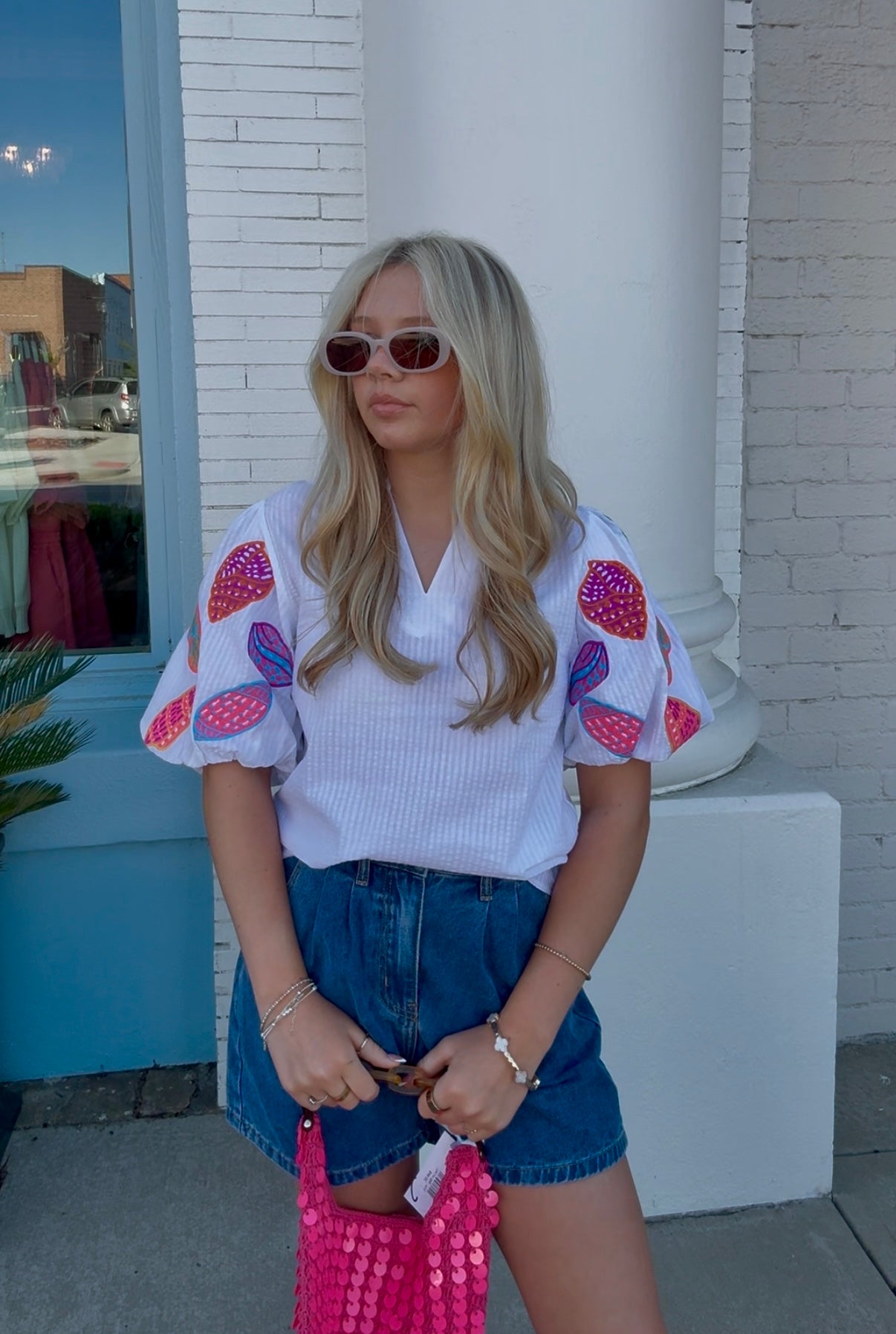 The Shelly embroidered Top- White