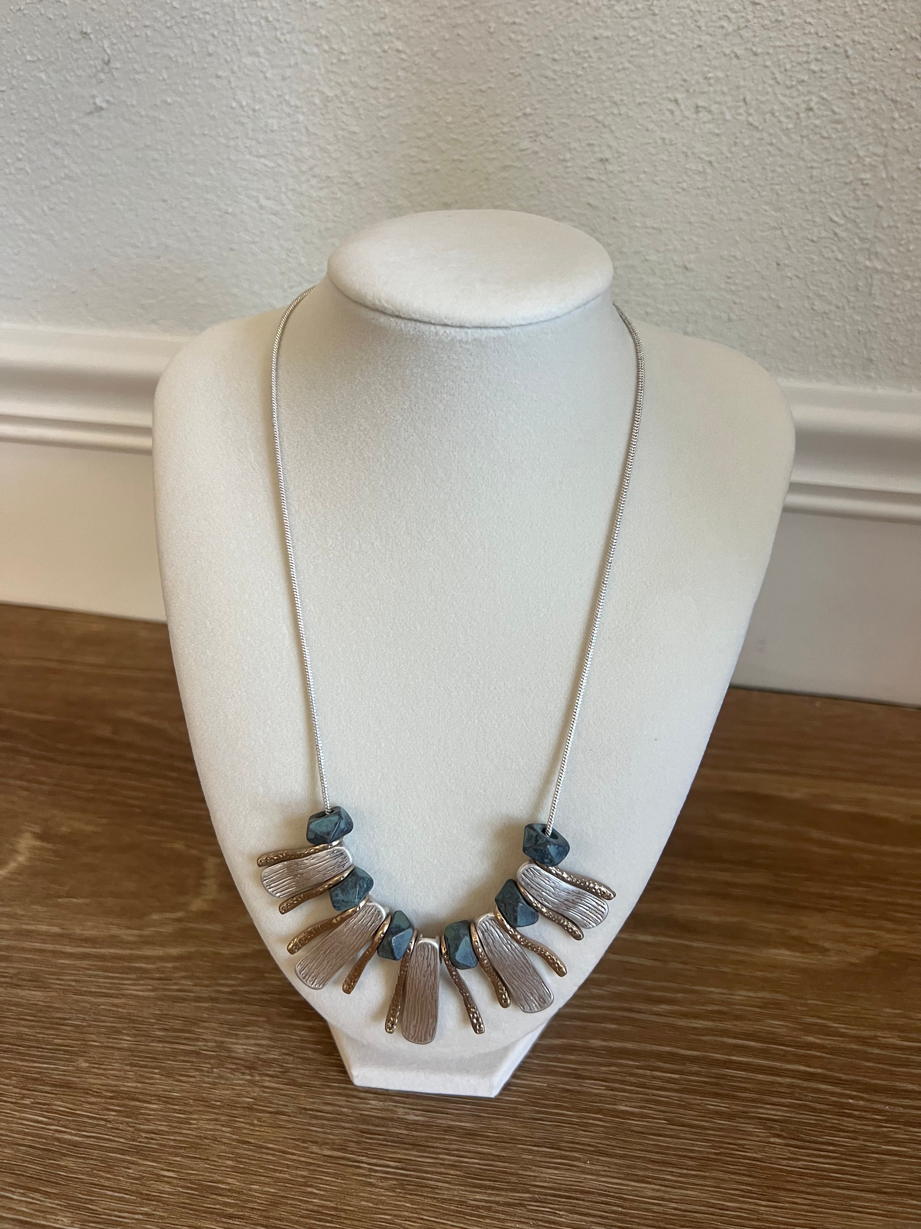 The Flare Necklace