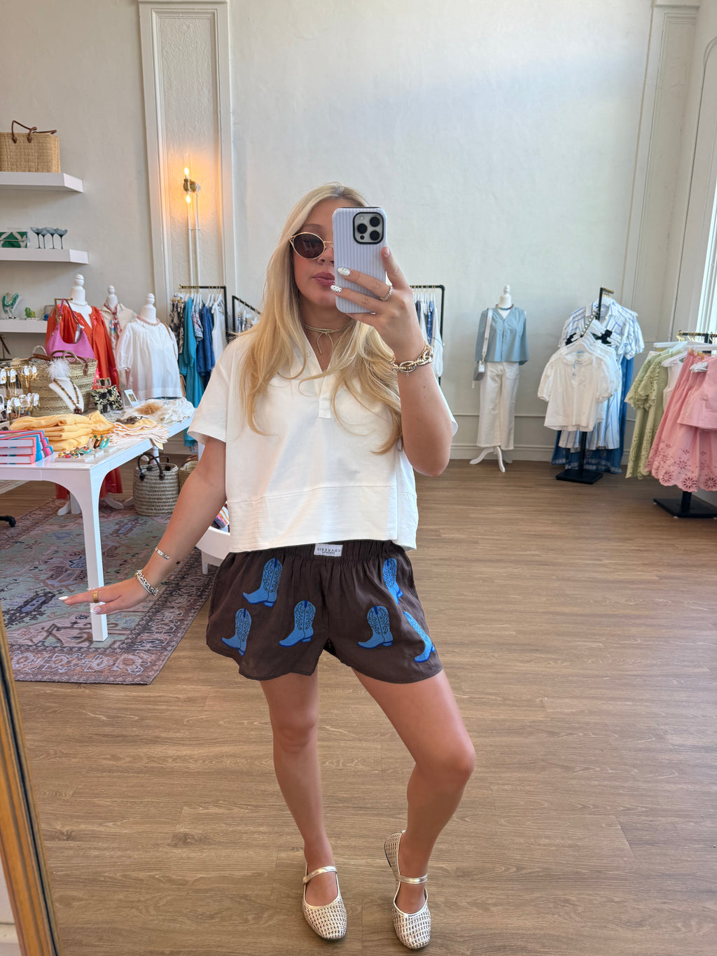 Brown Linen Boot Embroidered Shorts