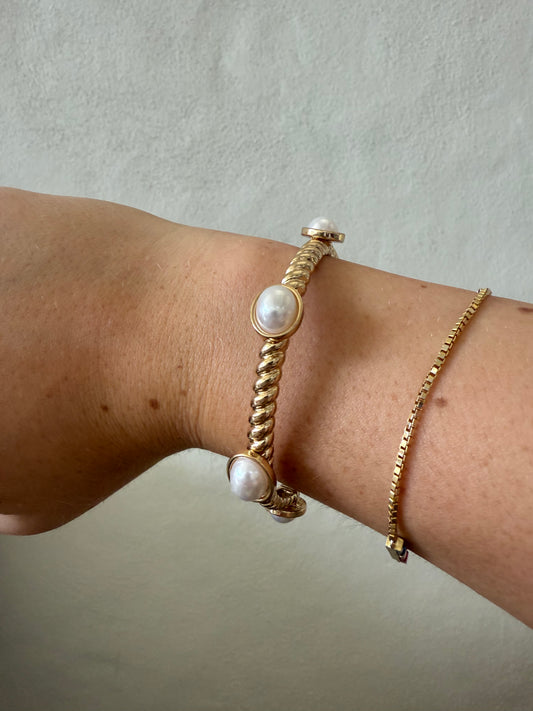 The Twisted Pearl Bangle