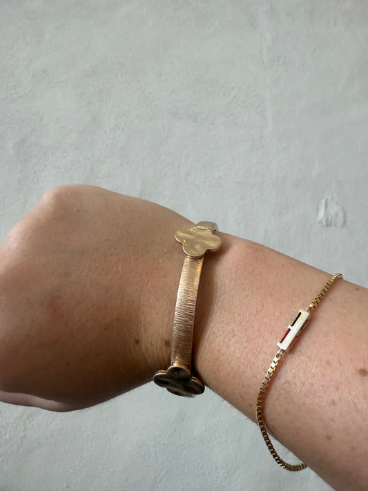 Brushed Clover Bracelet- Gold