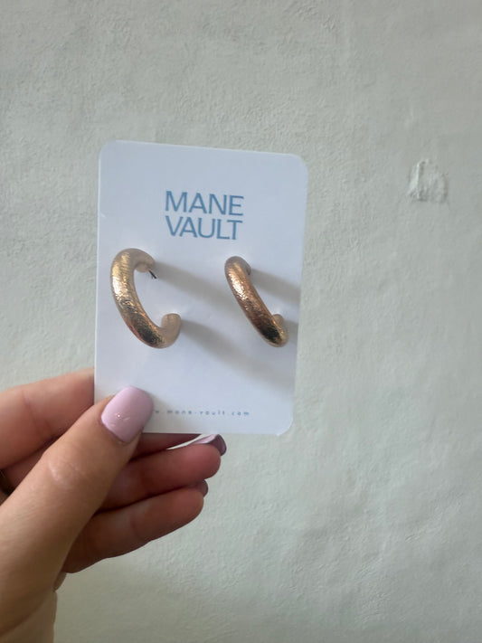 The Thick Brushed Hoops- Gold