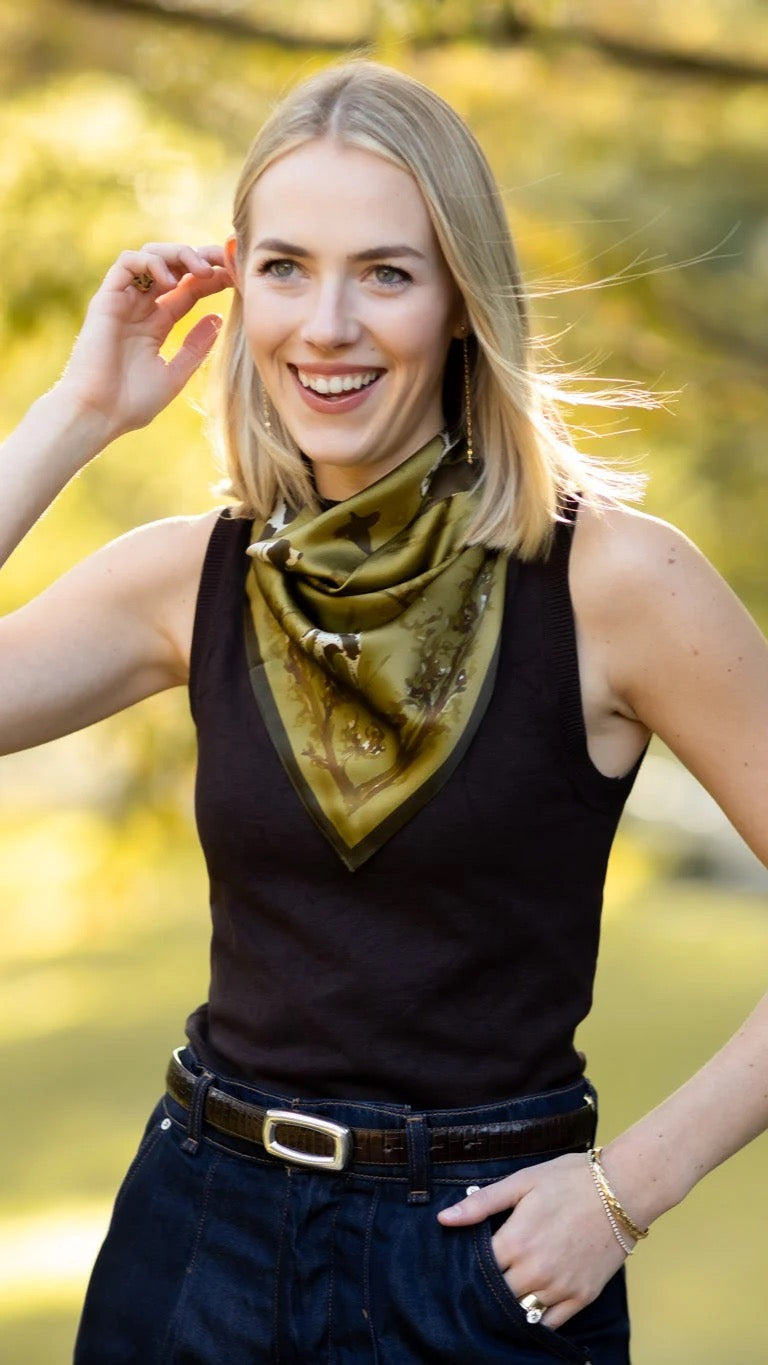 Bird Dog Scarf