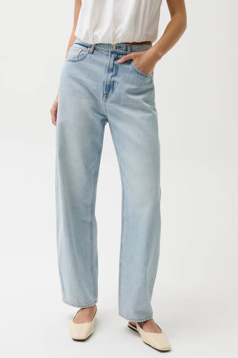 The Wes High Rise Barrel Jeans